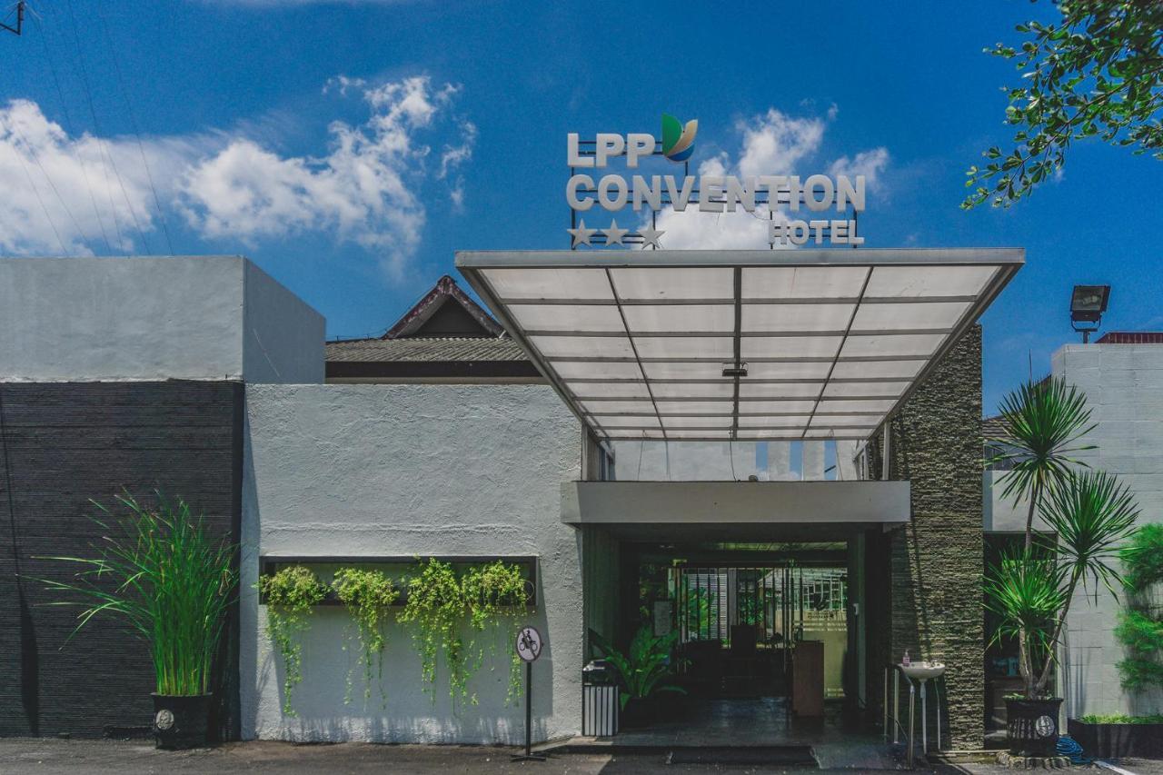 Lpp Convention Hotel Demangan Pakualaman Exteriör bild